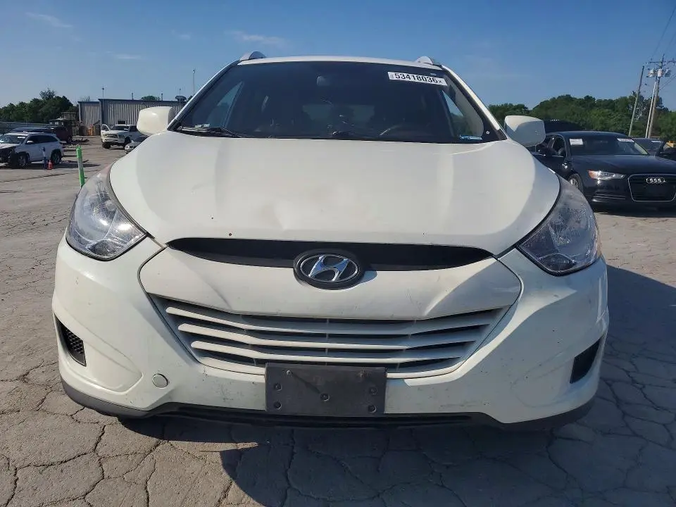 2011 HYUNDAI TUCSON GLS  
