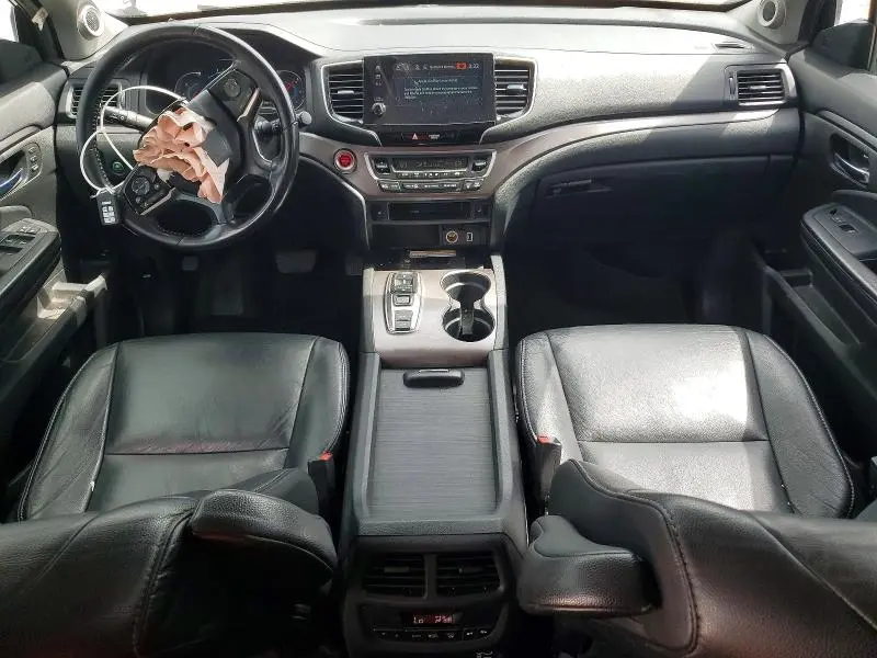 2021 HONDA PILOT SE  