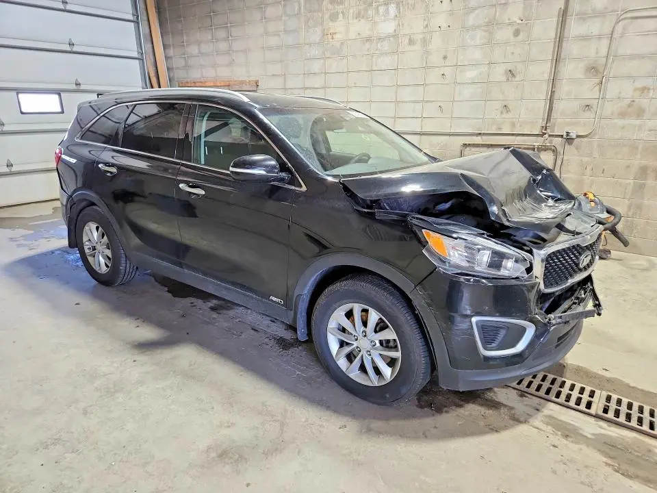 2018 KIA SORENTO LX  