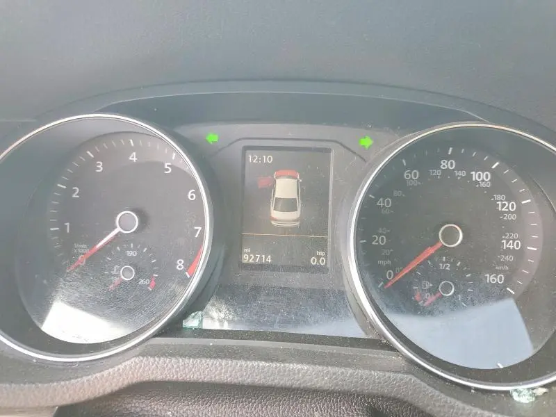 2018 VOLKSWAGEN PASSAT SE  