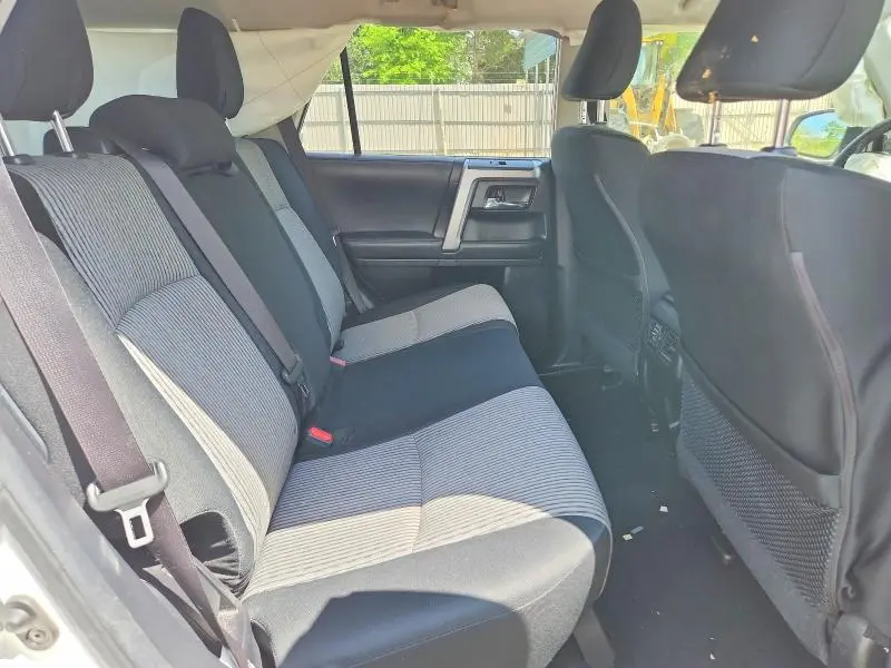 2022 TOYOTA 4RUNNER SR5  