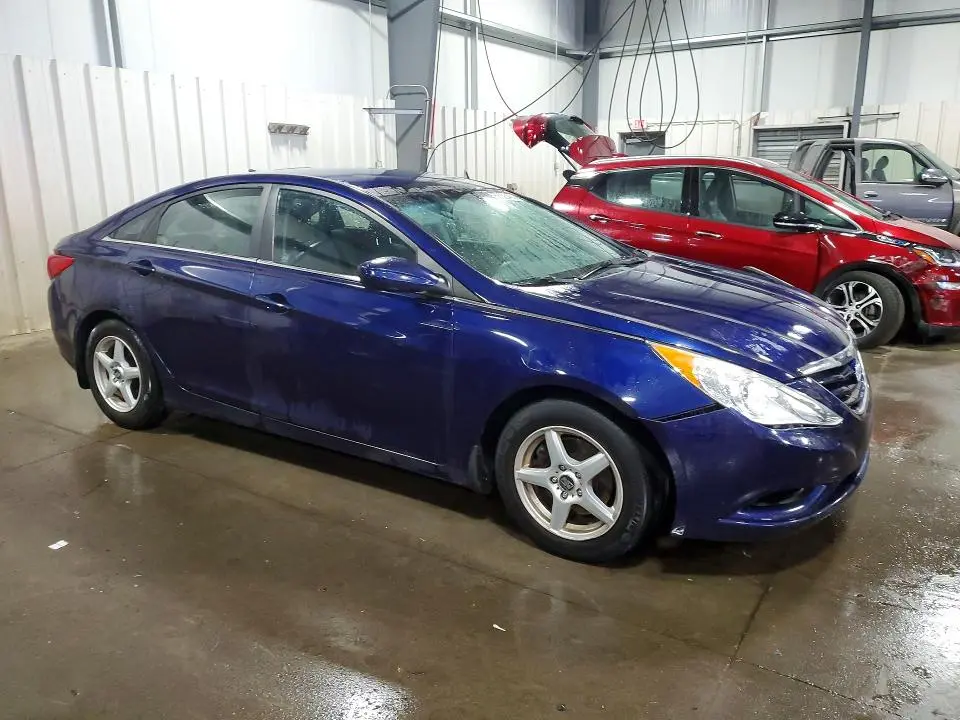 2012 HYUNDAI SONATA GLS  