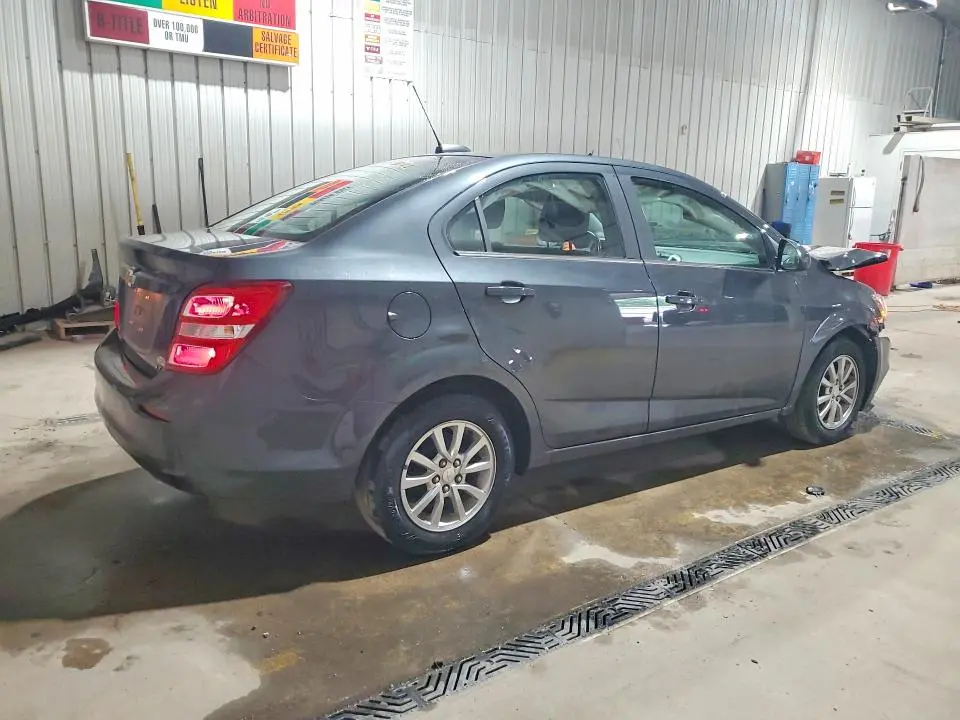 2019 CHEVROLET SONIC LT  