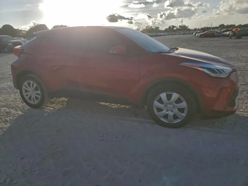 2020 TOYOTA C-HR XLE  