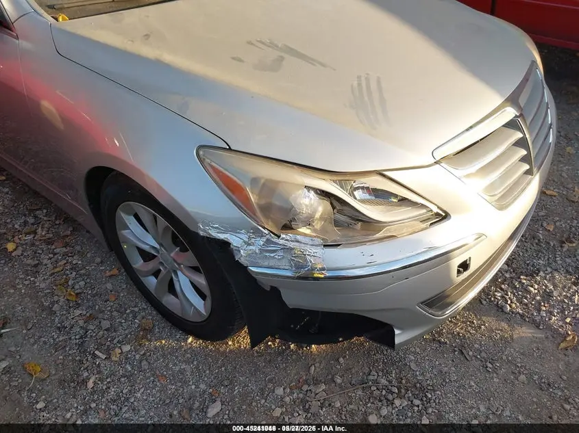 2013 HYUNDAI GENESIS 3.8
