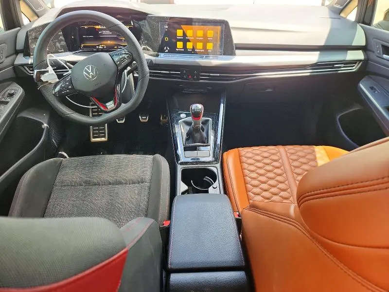 2024 VOLKSWAGEN GTI SE  
