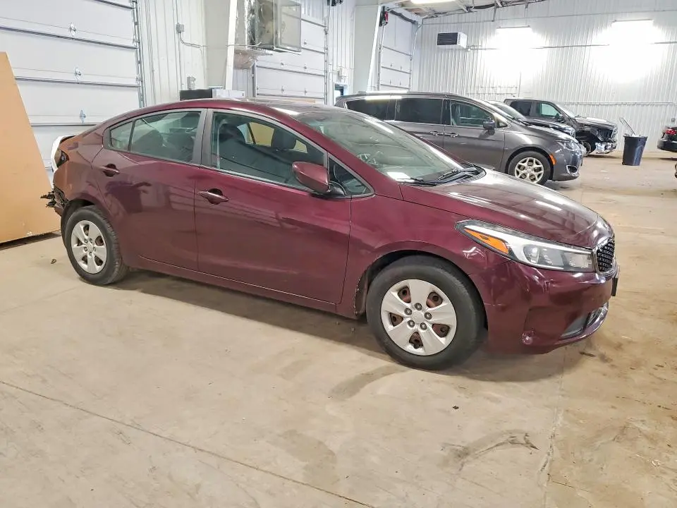 2017 KIA FORTE LX  