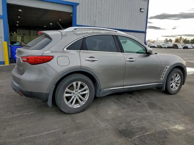 2010 INFINITI FX35   