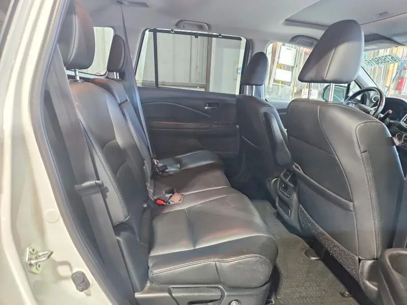 2021 HONDA PILOT SE  