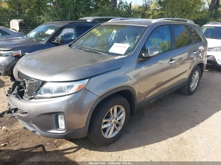 2015 KIA SORENTO LX