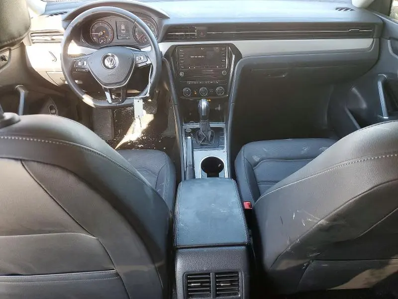 2021 VOLKSWAGEN PASSAT SE  