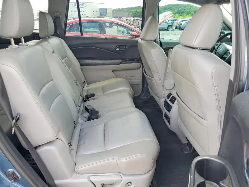 2017 HONDA PILOT TOURING  