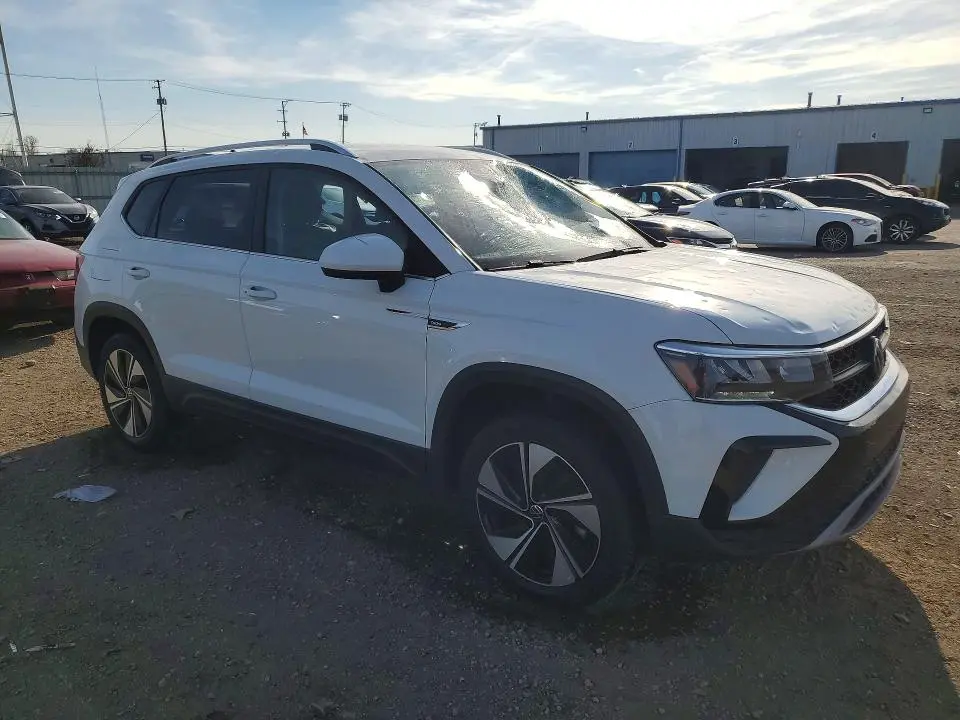 2023 VOLKSWAGEN TAOS SE  