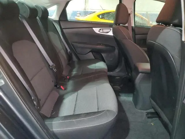 2024 KIA FORTE LX  