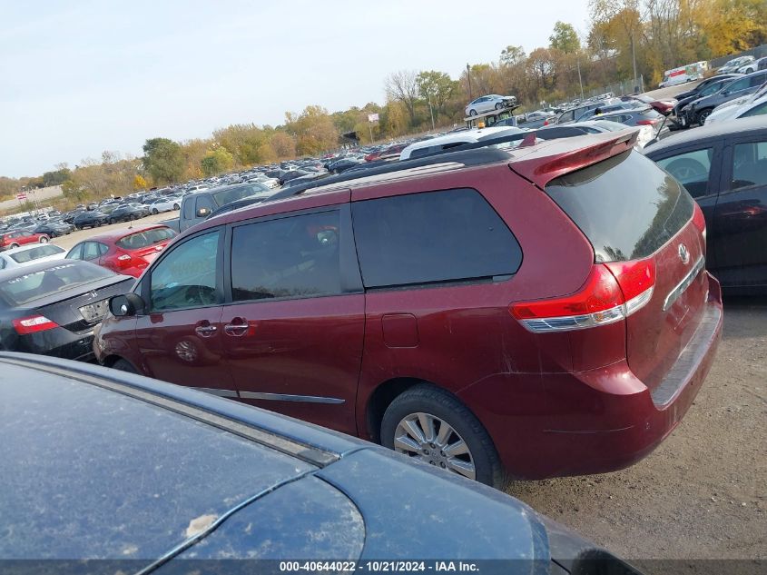 2011 TOYOTA SIENNA LIMITED