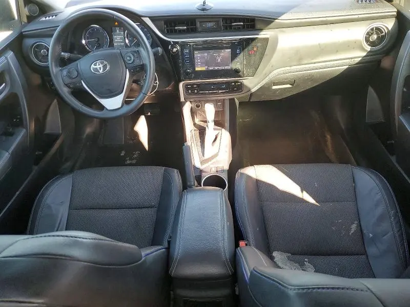 2019 TOYOTA COROLLA SE  