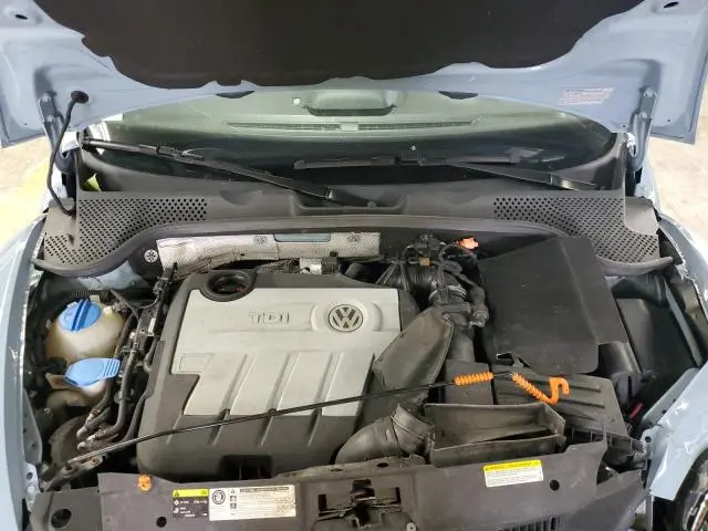 2013 VOLKSWAGEN BEETLE   