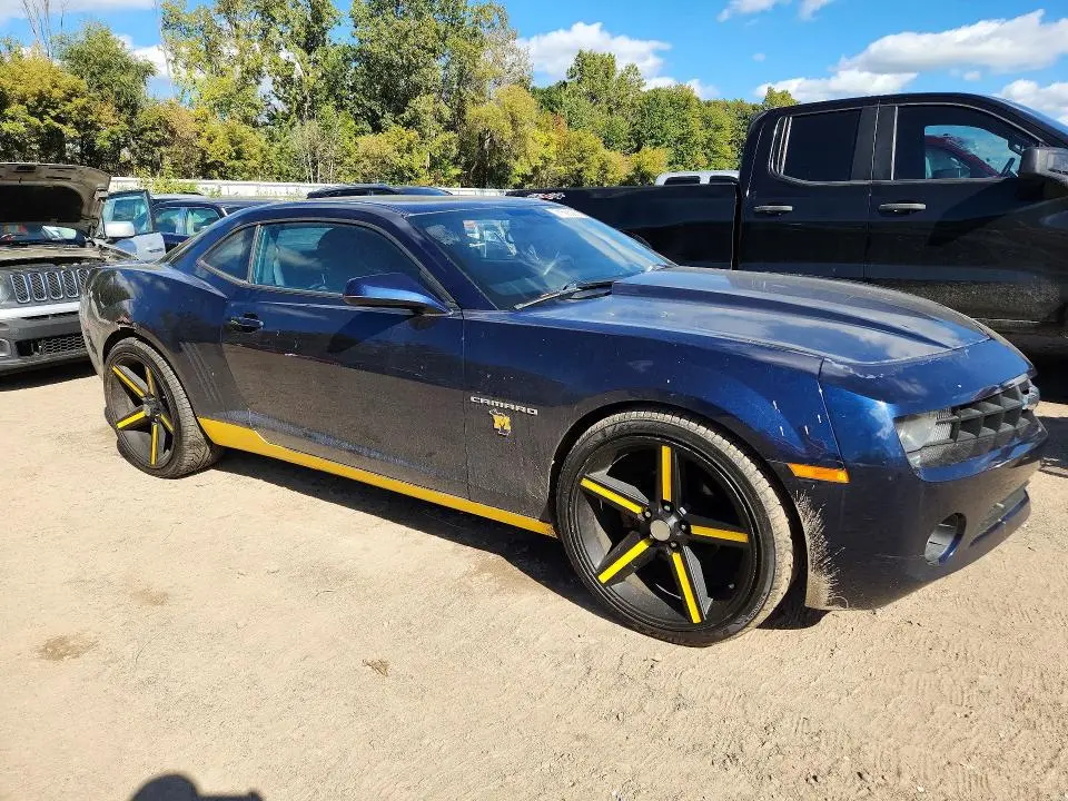 2011 CHEVROLET CAMARO LT  