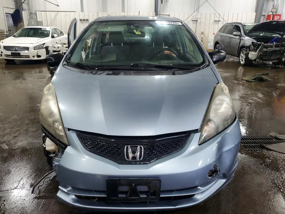 2011 HONDA FIT   