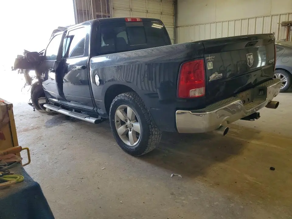 2017 RAM 1500 SLT  