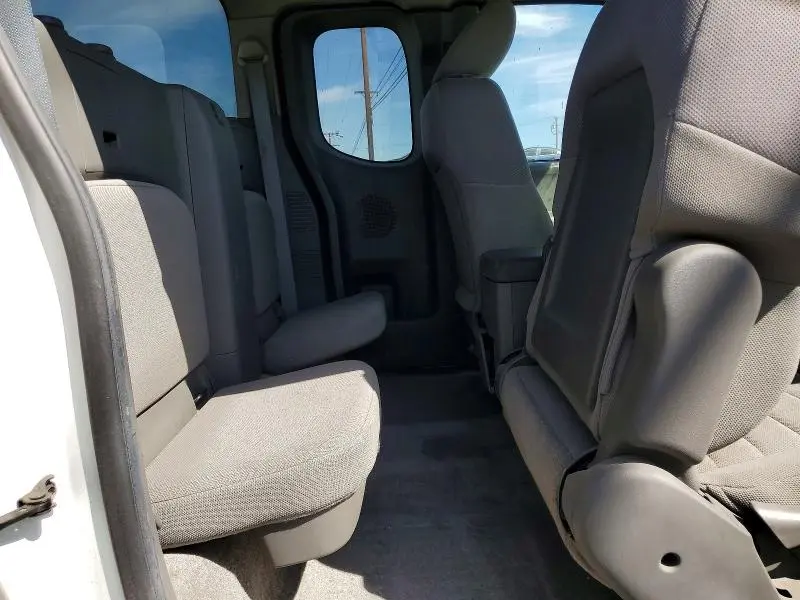 2012 NISSAN FRONTIER S  