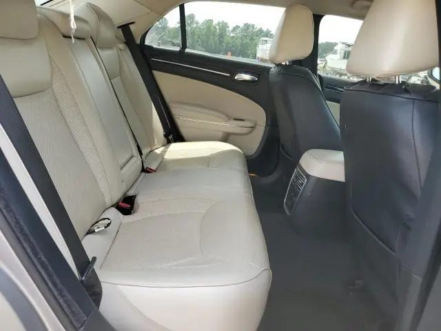 2015 CHRYSLER 300C   