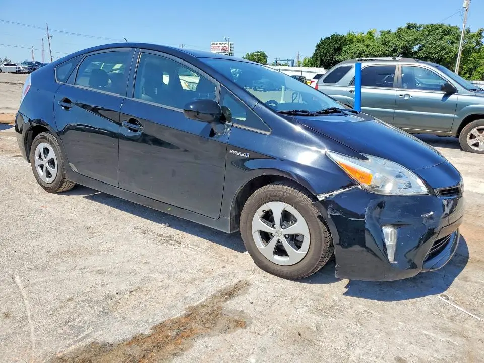 2013 TOYOTA PRIUS FOUR  
