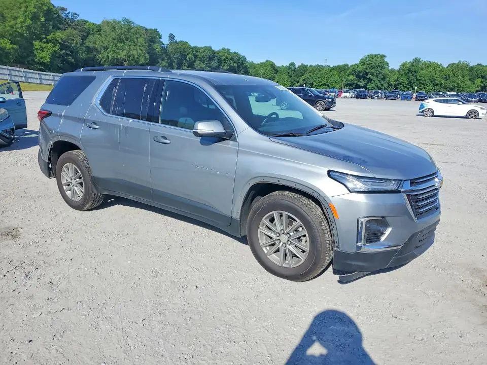 2023 CHEVROLET TRAVERSE LT  