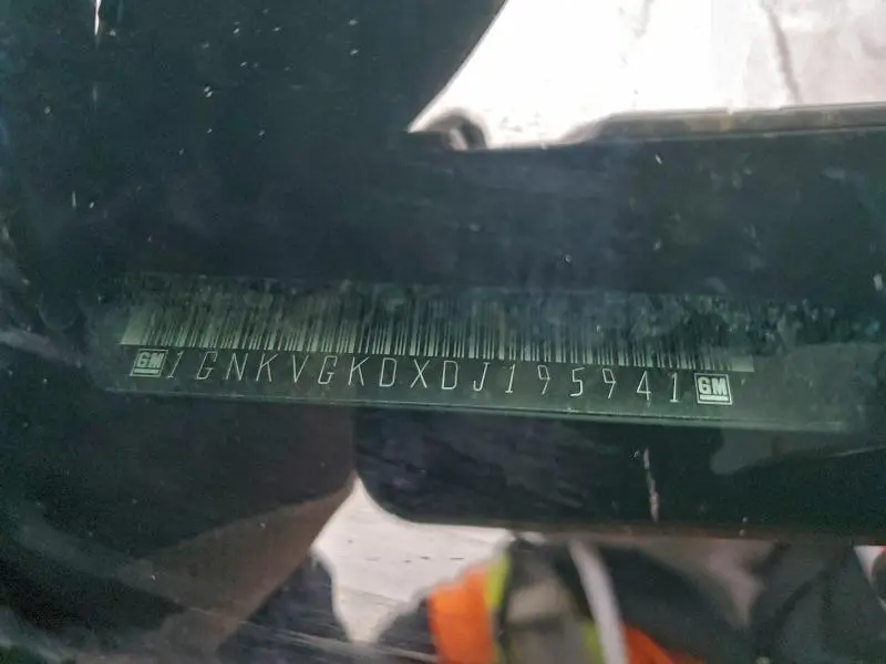 2013 CHEVROLET TRAVERSE LT  