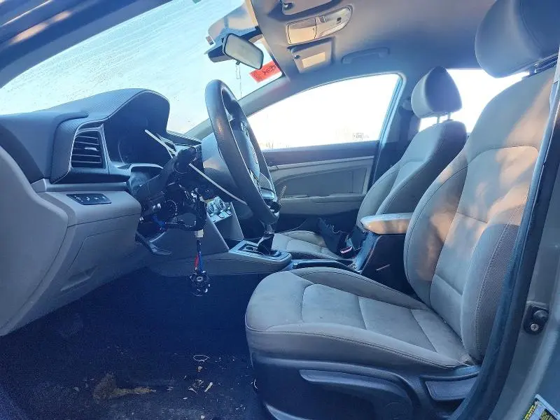 2019 HYUNDAI ELANTRA SEL  