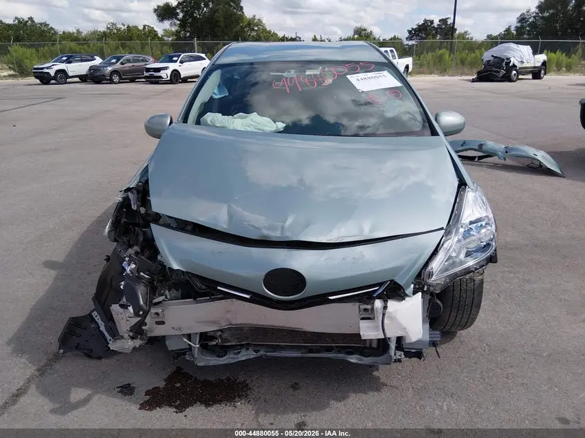 2013 TOYOTA PRIUS V FIVE