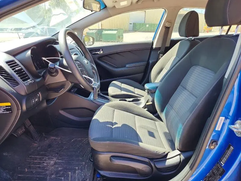 2015 KIA FORTE LX  
