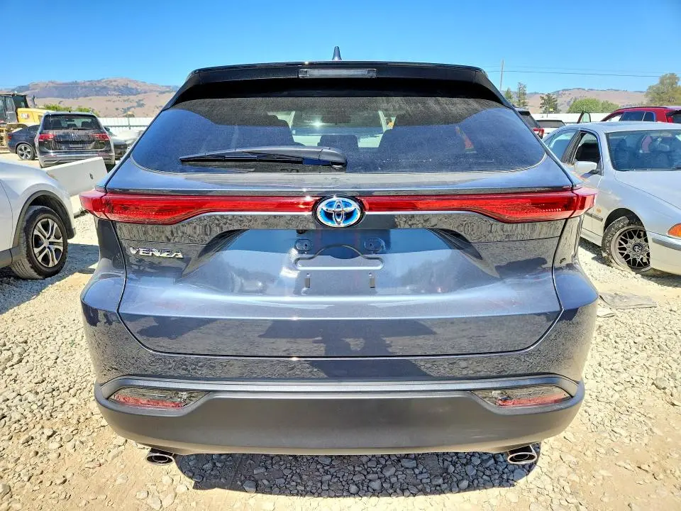 2023 TOYOTA VENZA LE  