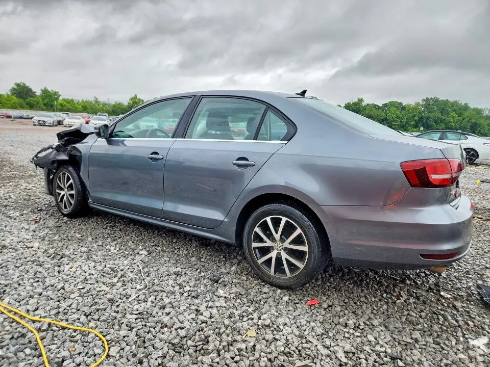 2017 VOLKSWAGEN JETTA SE  