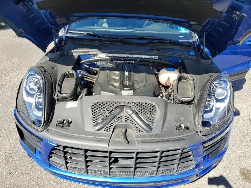 2017 PORSCHE MACAN S  