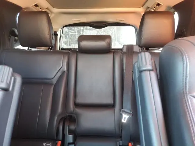 2017 LAND ROVER DISCOVERY SE  