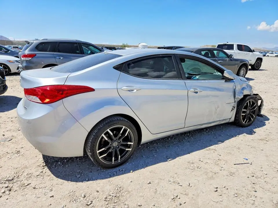 2012 HYUNDAI ELANTRA LIMITED  
