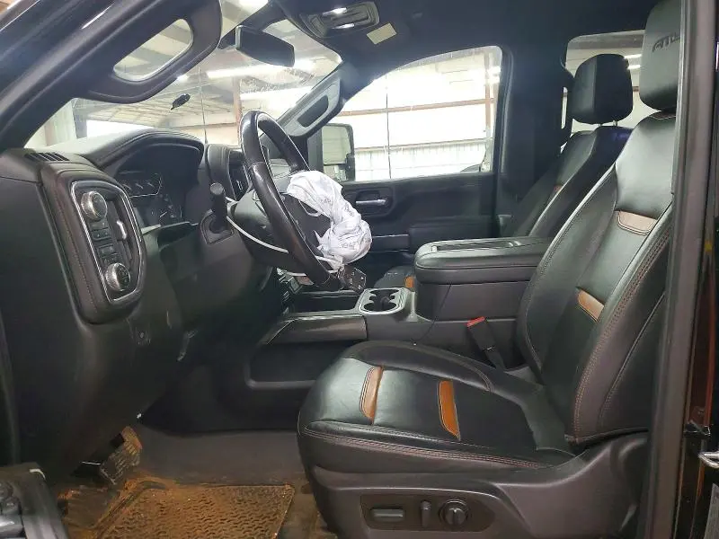 2022 GMC SIERRA K2500 AT4  