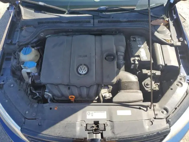 2012 VOLKSWAGEN JETTA SE  