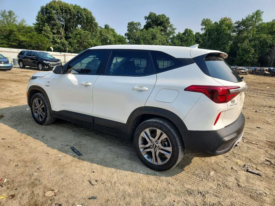 2023 KIA SELTOS LX  