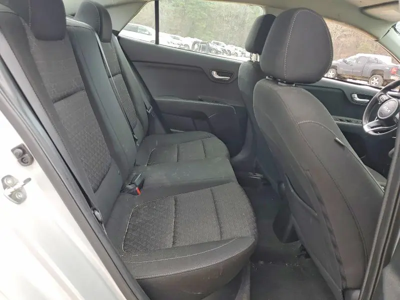 2023 KIA RIO LX  