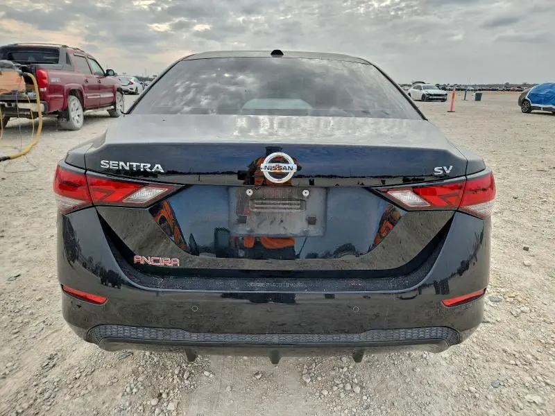 2022 NISSAN SENTRA SV  
