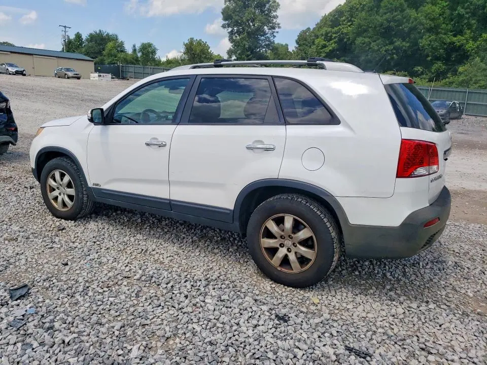 2011 KIA SORENTO LX  