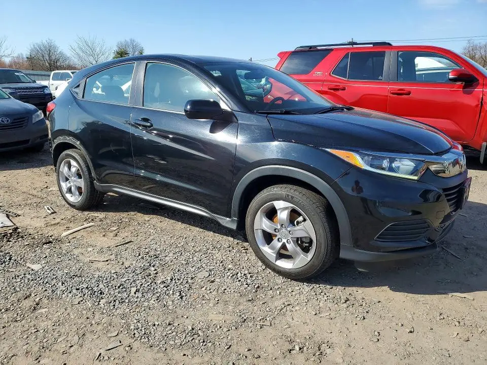 2022 HONDA HR-V LX  