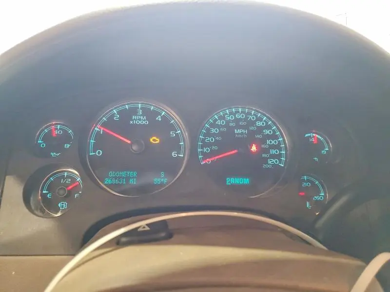 2011 CHEVROLET SUBURBAN C1500 LT  