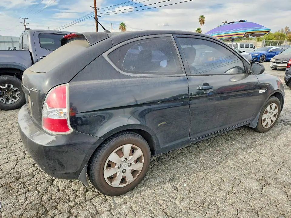 2011 HYUNDAI ACCENT GL  