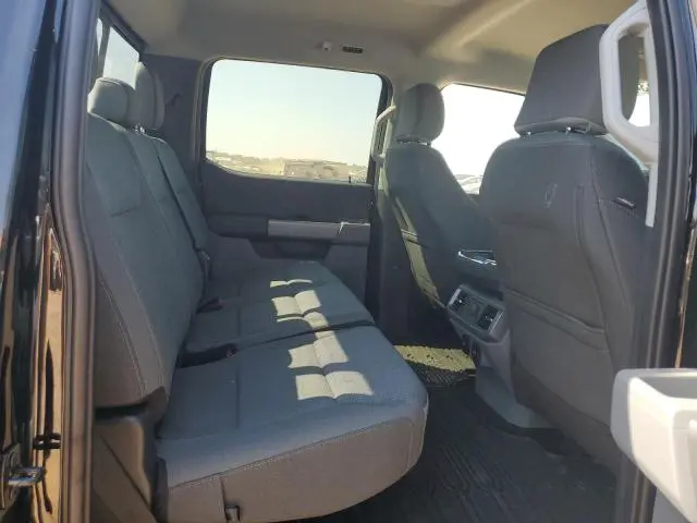 2025 FORD F150 XLT  