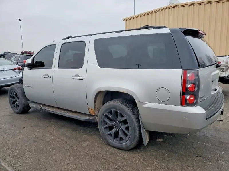 2010 GMC YUKON XL K1500 SLT  