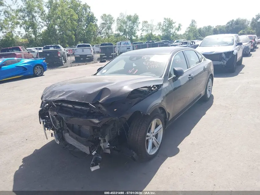 2018 VOLVO S90 T5 MOMENTUM
