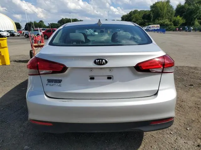 2018 KIA FORTE LX  